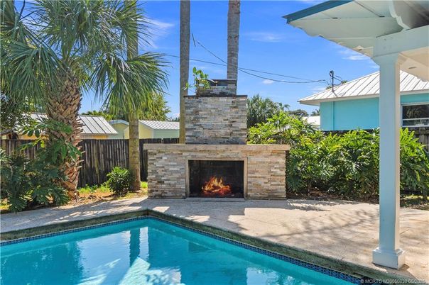 Exterior, Fireplace, Pool