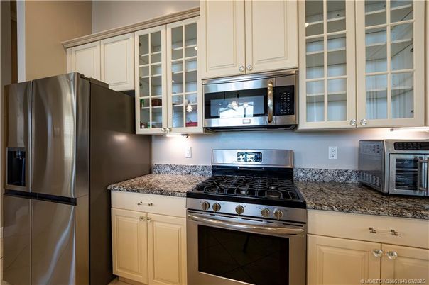 Interior, Kitchen, Stainless Steel Appliances