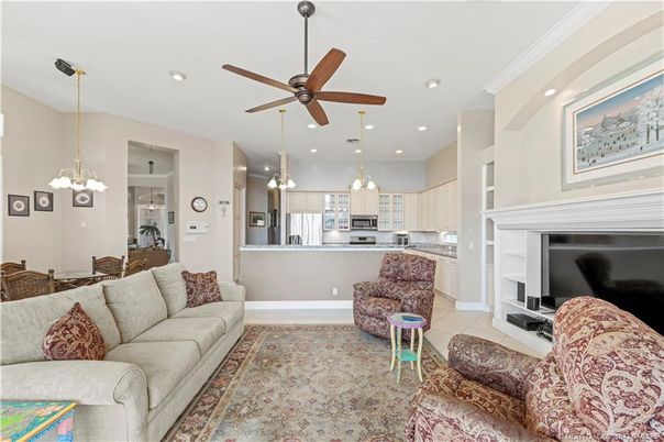 Interior, Kitchen, Living room, Pendant Lights, Recessed Lighting, Stainless Steel Appliances