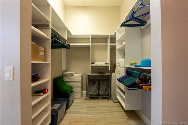 Interior, Walk-in Closets, Wood Texture Flooring
