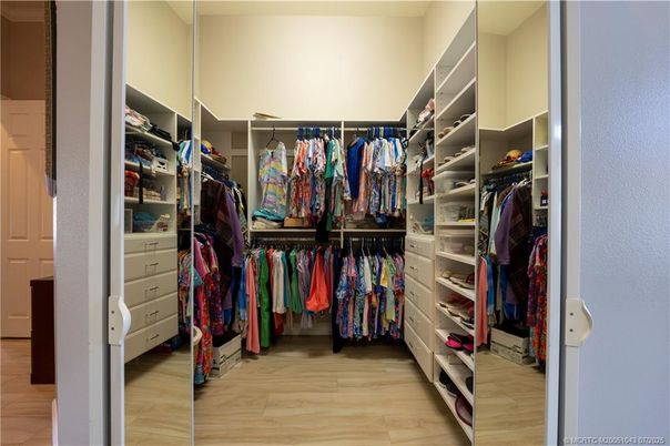 Interior, Walk-in Closets, Wood Texture Flooring