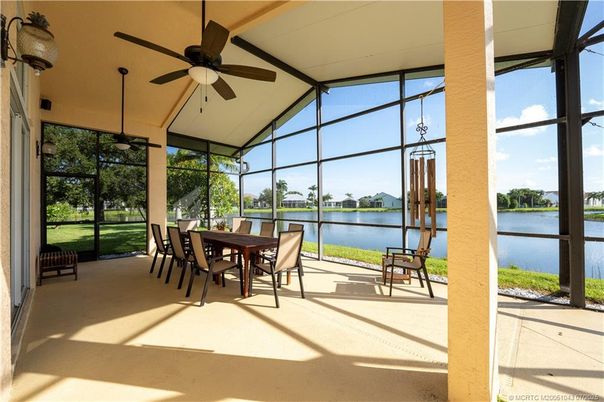 Dining room, Interior, Sun Room, Water