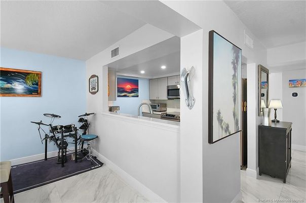 Interior, Kitchen, Marble, Recessed Lighting, Stainless Steel Appliances