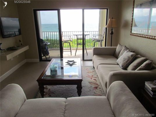 Interior, Living room, Water