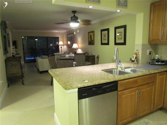 Dining room, Interior, Kitchen, Living room, Recessed Lighting