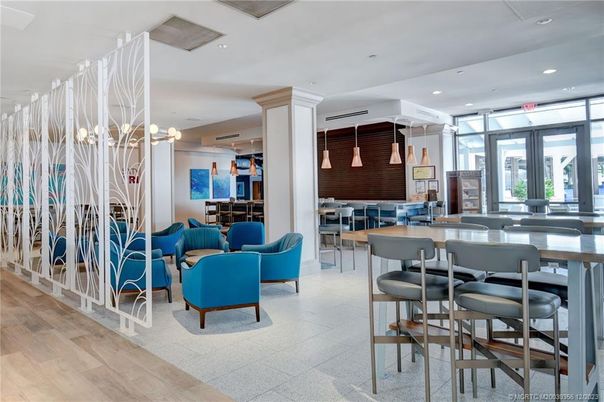 Dining room, Interior, Living room, Pendant Lights, Recessed Lighting