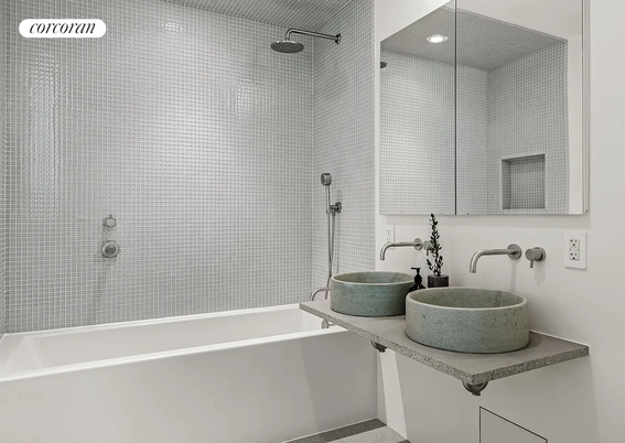 Bathroom, Interior, Recessed Lighting