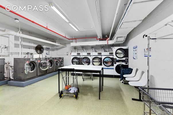 Game Room, Interior, Washer