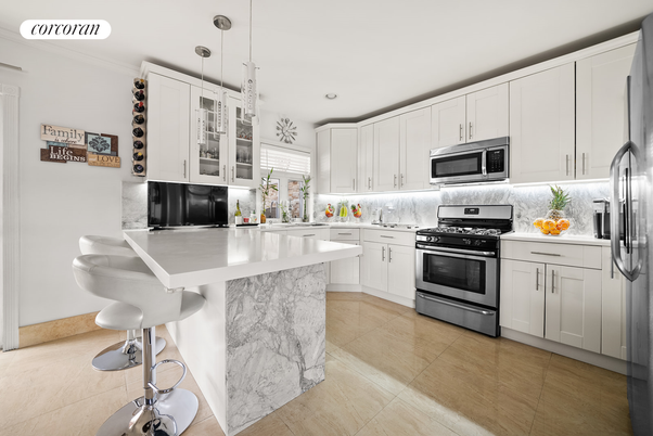 Interior, Kitchen, Pendant Lights, Recessed Lighting, Stainless Steel Appliances