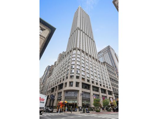 Exterior, Facade, Highrise