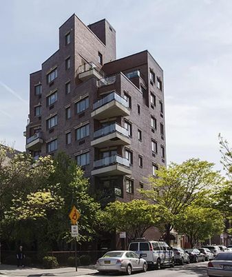 Exterior, Facade, Condo Building