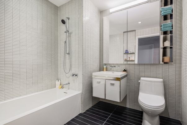 Bathroom, Interior, Recessed Lighting
