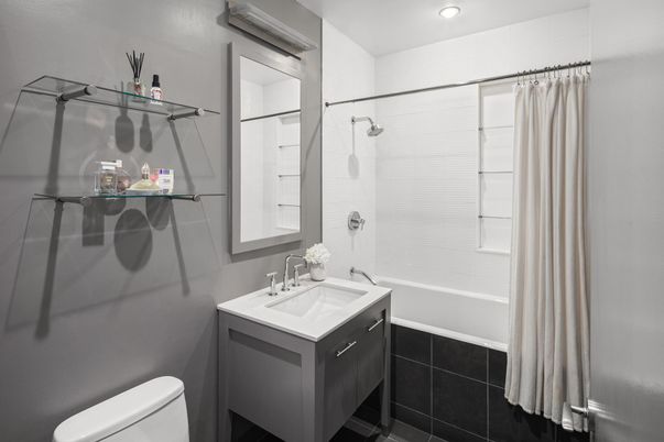 Bathroom, Interior, Recessed Lighting