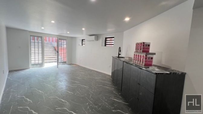 Empty room, Interior, Marble, Recessed Lighting