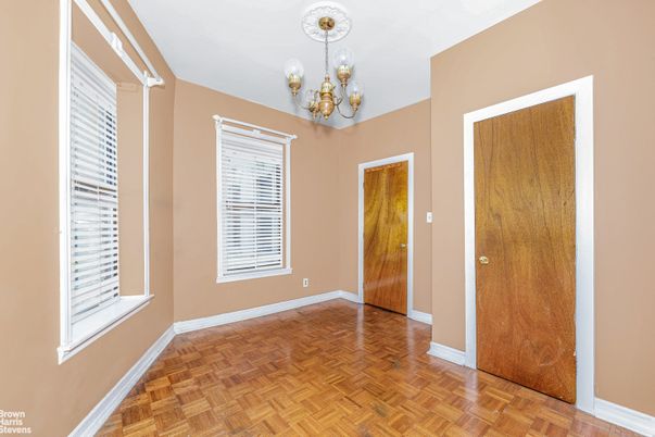 Chandelier, Empty room, Interior, Wood Texture Flooring