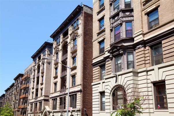 Exterior, Facade, Brick Facade, Rowhouse