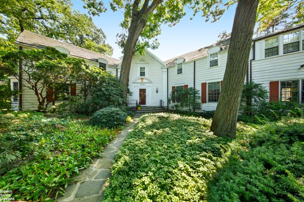 Backyard, Exterior, Facade, Rowhouse