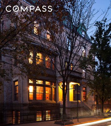 Exterior, Facade, Brownstone
