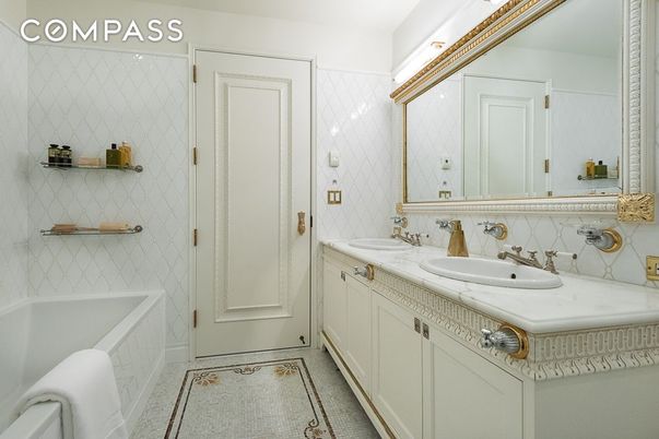Bathroom, Interior, Tile Countertops