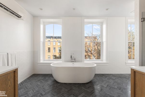 Bathroom, Free Standing Baths, Interior, Recessed Lighting, Wood Texture Flooring