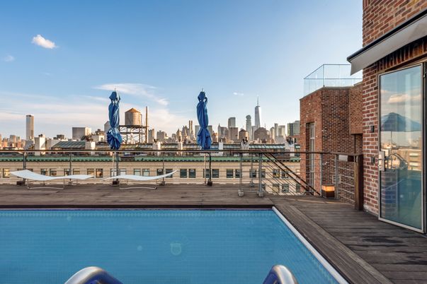 Exterior, Pool, Other