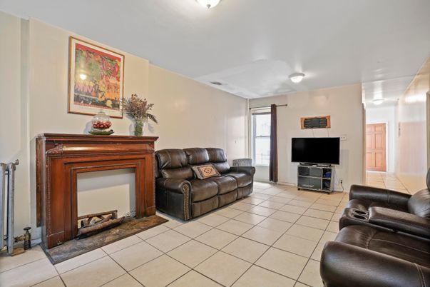 Fireplace, Interior, Living room