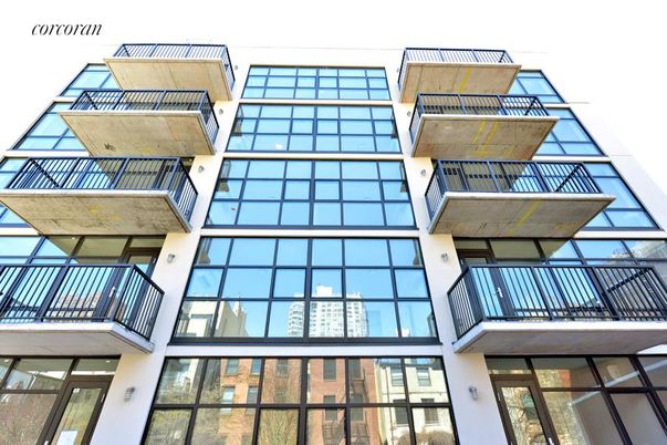 Exterior, Facade, Highrise