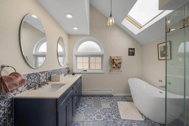 Bathroom, Dual Sink Vanities, Free Standing Baths, Glass Shower, Interior, Pendant Lights, Recessed Lighting