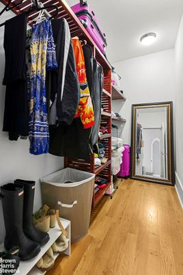 Interior, Walk-in Closets, Wood Texture Flooring
