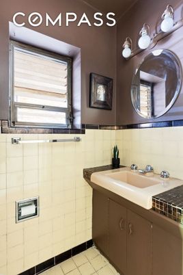 Bathroom, Interior, Tile Countertops