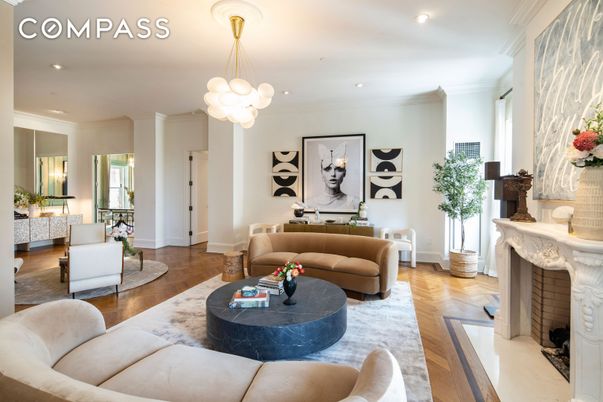 Fireplace, Interior, Living room, Pendant Lights, Recessed Lighting, Wood Texture Flooring