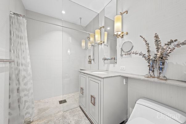 Bathroom, Interior, Recessed Lighting
