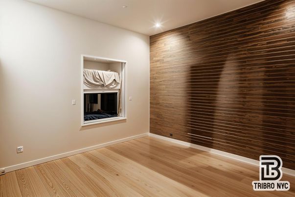 Empty room, Interior, Recessed Lighting, Wood Texture Flooring, Wooden Walls