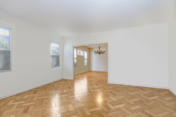 Chandelier, Empty room, Interior, Wood Texture Flooring