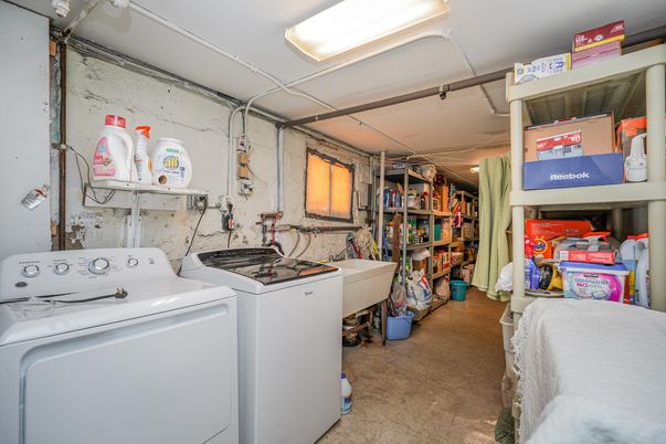 Interior, Utility Closets, Washer
