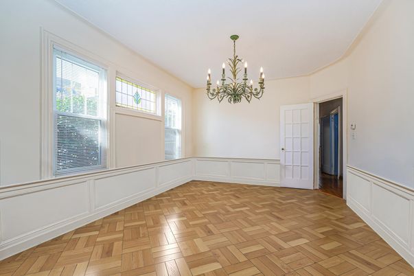 Chandelier, Empty room, Interior, Wood Texture Flooring