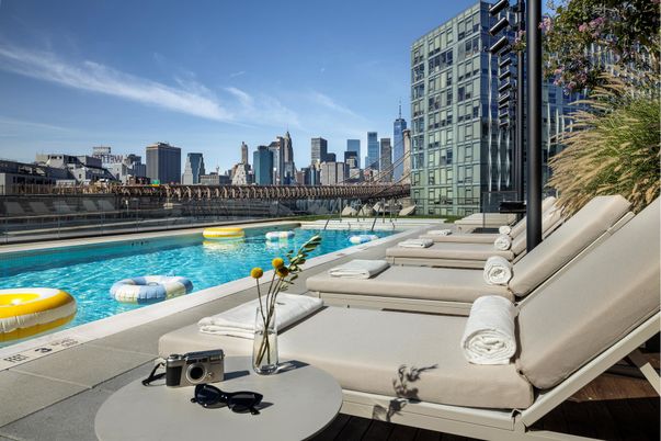 Exterior, Pool