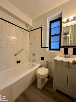 Bathroom, Dual Sink Vanities, Interior, Wood Texture Flooring