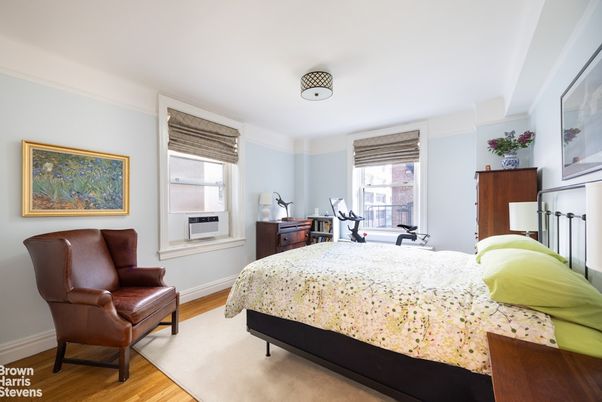 Bedroom, Fitness Equipment, Interior, Wood Texture Flooring