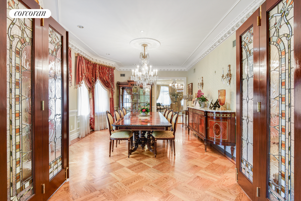 Chandelier, Dining room, Interior, Recessed Lighting, Wood Texture Flooring