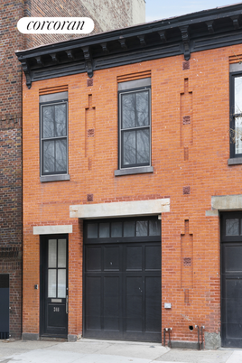 Exterior, Facade, Brick Facade, Rowhouse