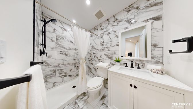 Bathroom, Interior, Marble, Marble Walls, Recessed Lighting