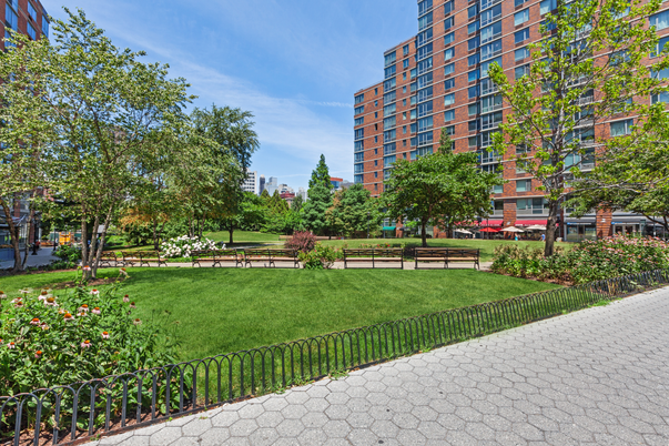 Backyard, Exterior, Facade, Condo Building