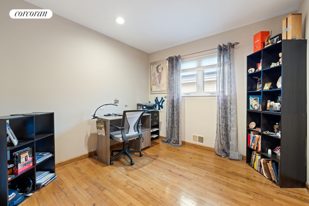 Home Office, Interior, Recessed Lighting, Wood Texture Flooring