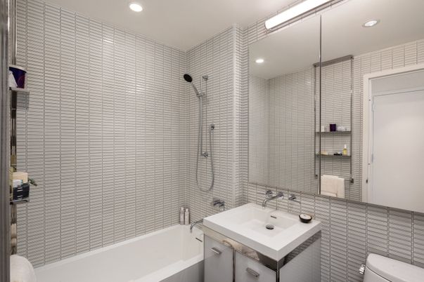 Bathroom, Interior, Recessed Lighting