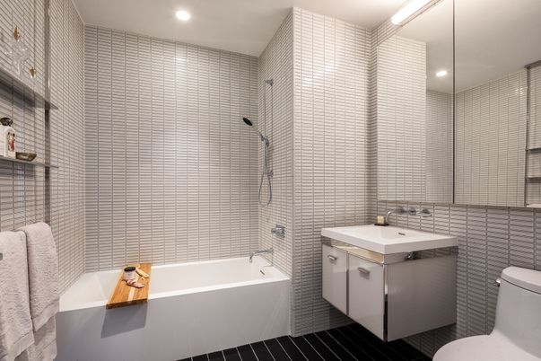 Bathroom, Interior, Recessed Lighting