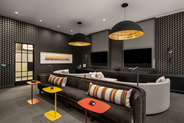 Interior, Living room, Pendant Lights, Recessed Lighting
