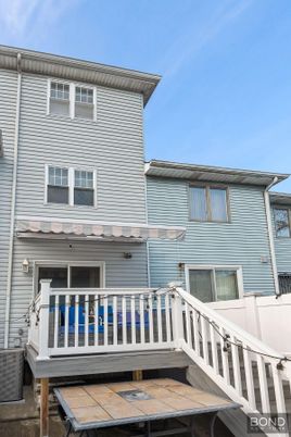 Exterior, Water