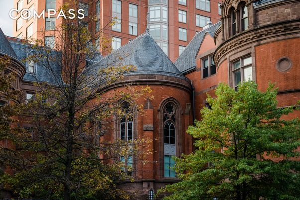Exterior, Facade, Brick Facade, Rowhouse