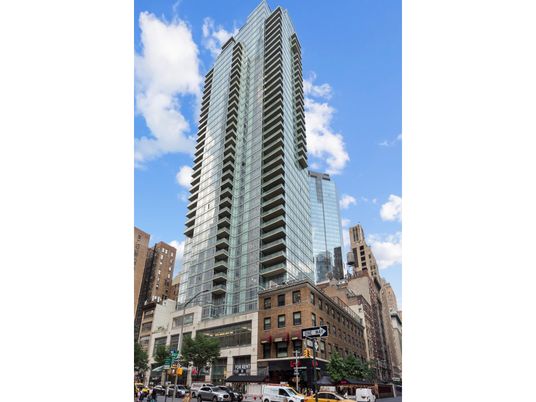 Exterior, Facade, Highrise
